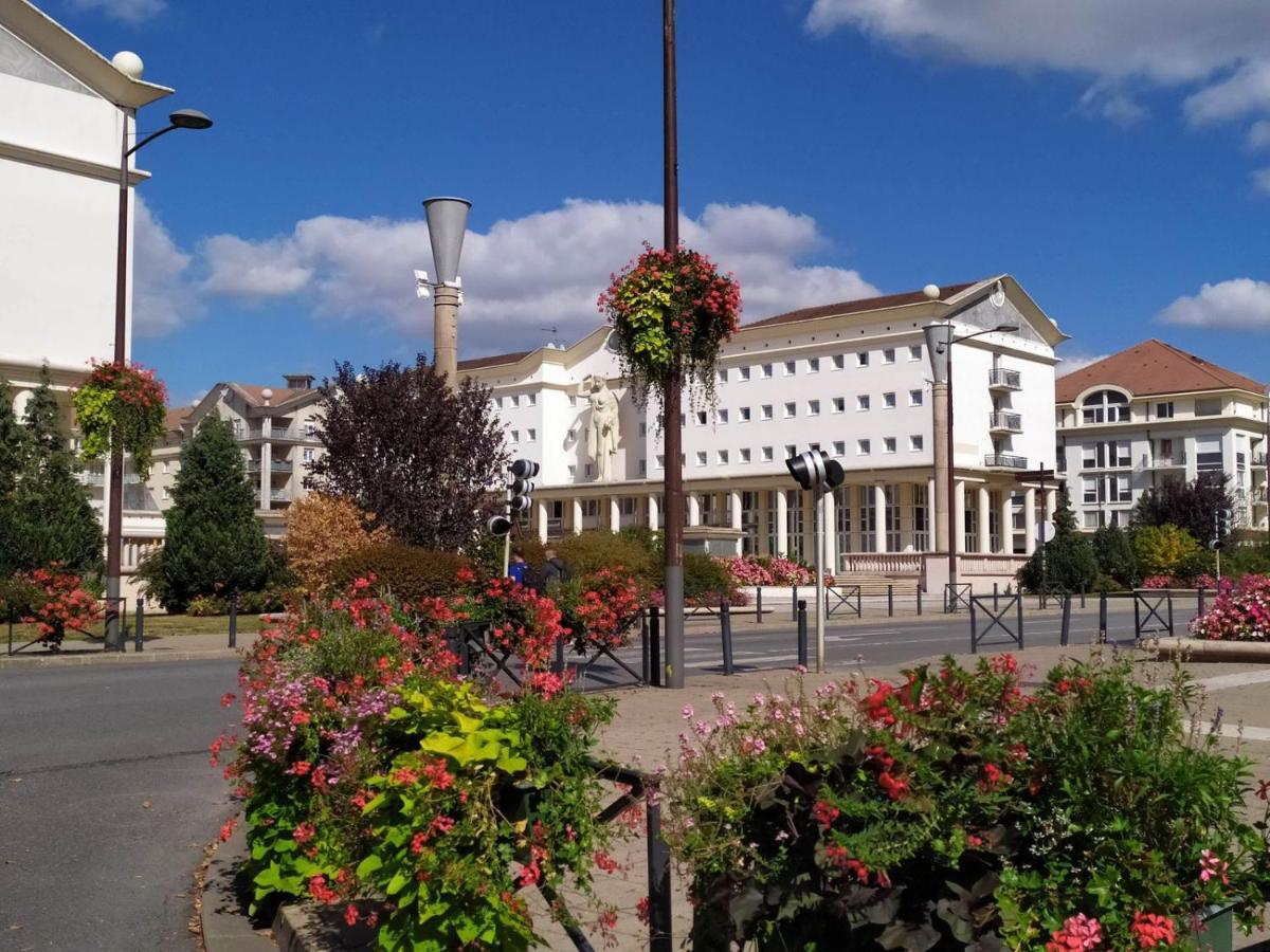 A Lovely Nest Bussy-Saint-Georges Exterior foto